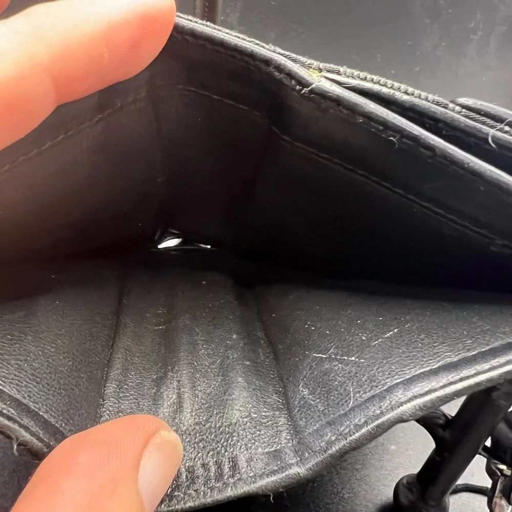 Gucci Black GG Canvas
Piston Lock Compact Wallet. - Picture 7 of 8